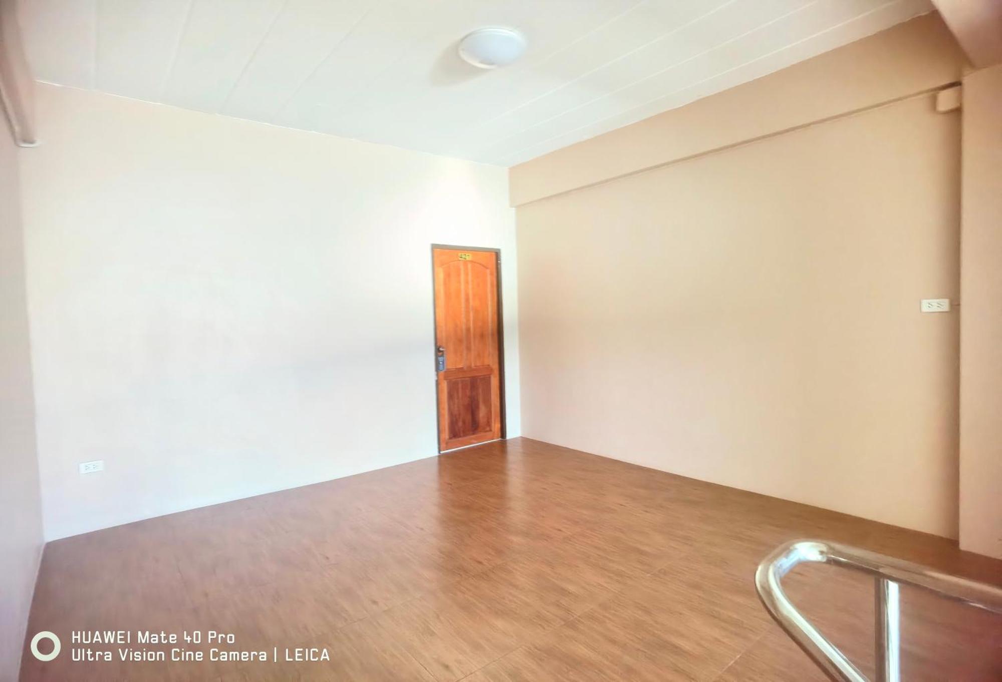 115 Townhouse Ban Khlong Krang Exterior foto