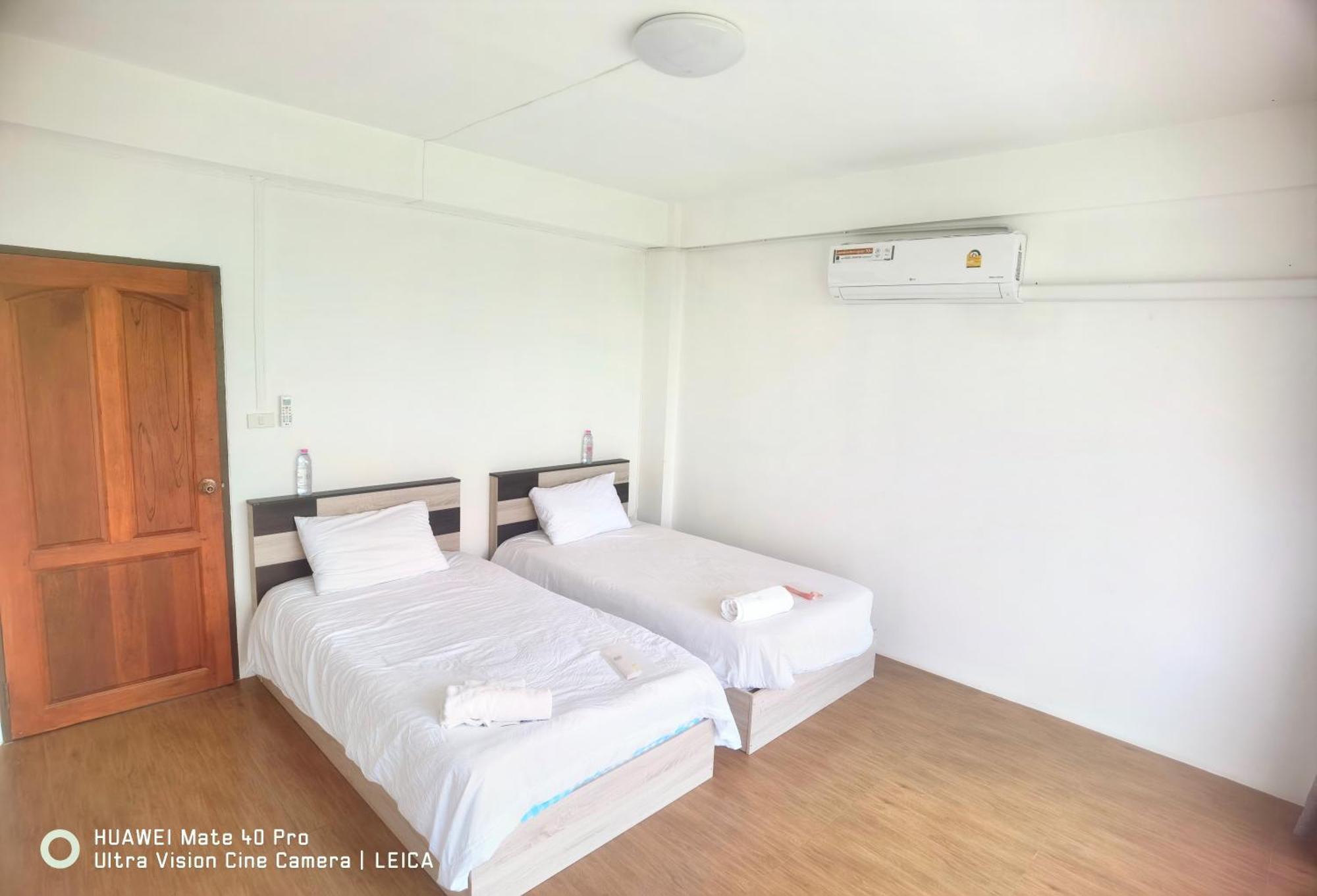 115 Townhouse Ban Khlong Krang Exterior foto