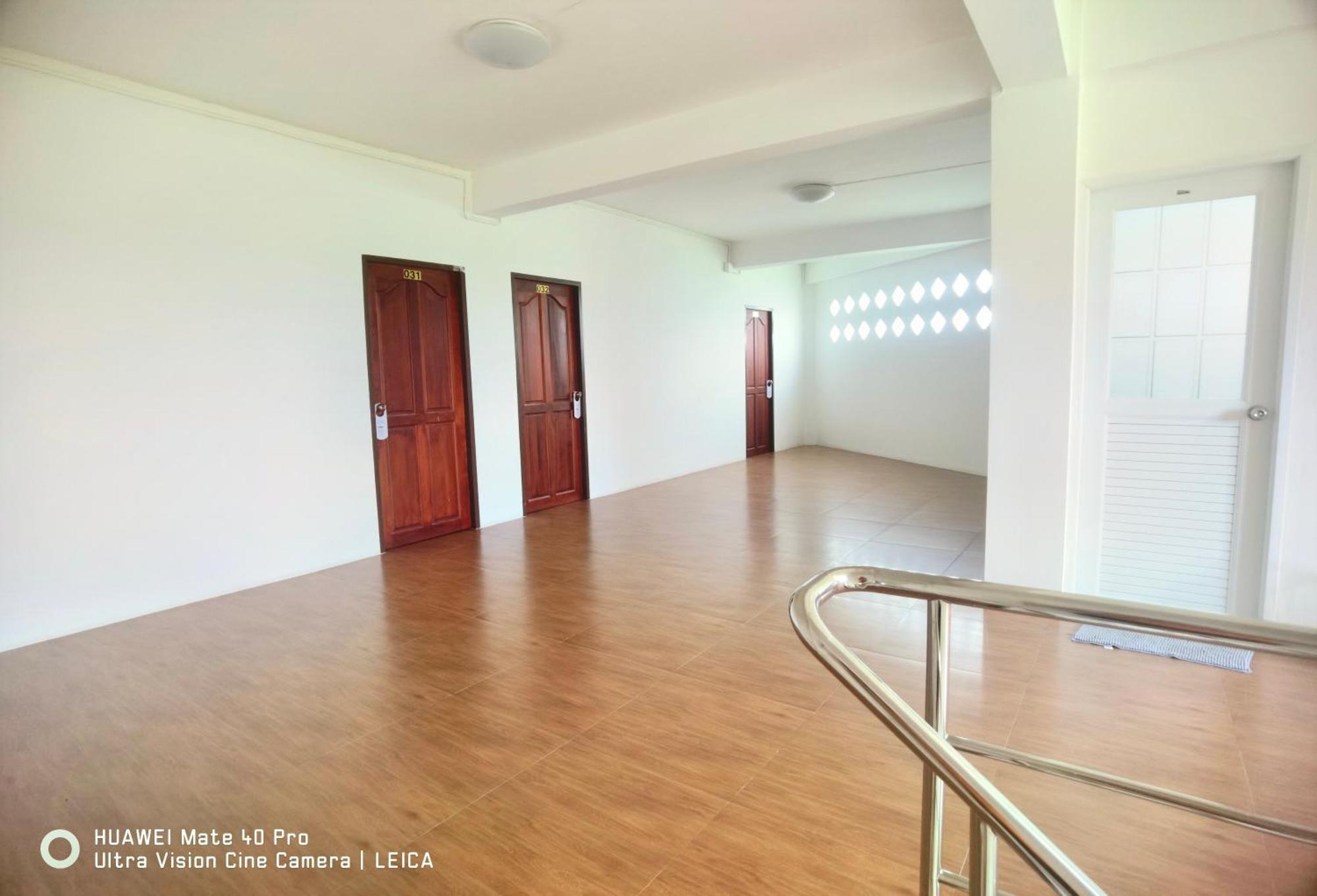 115 Townhouse Ban Khlong Krang Exterior foto