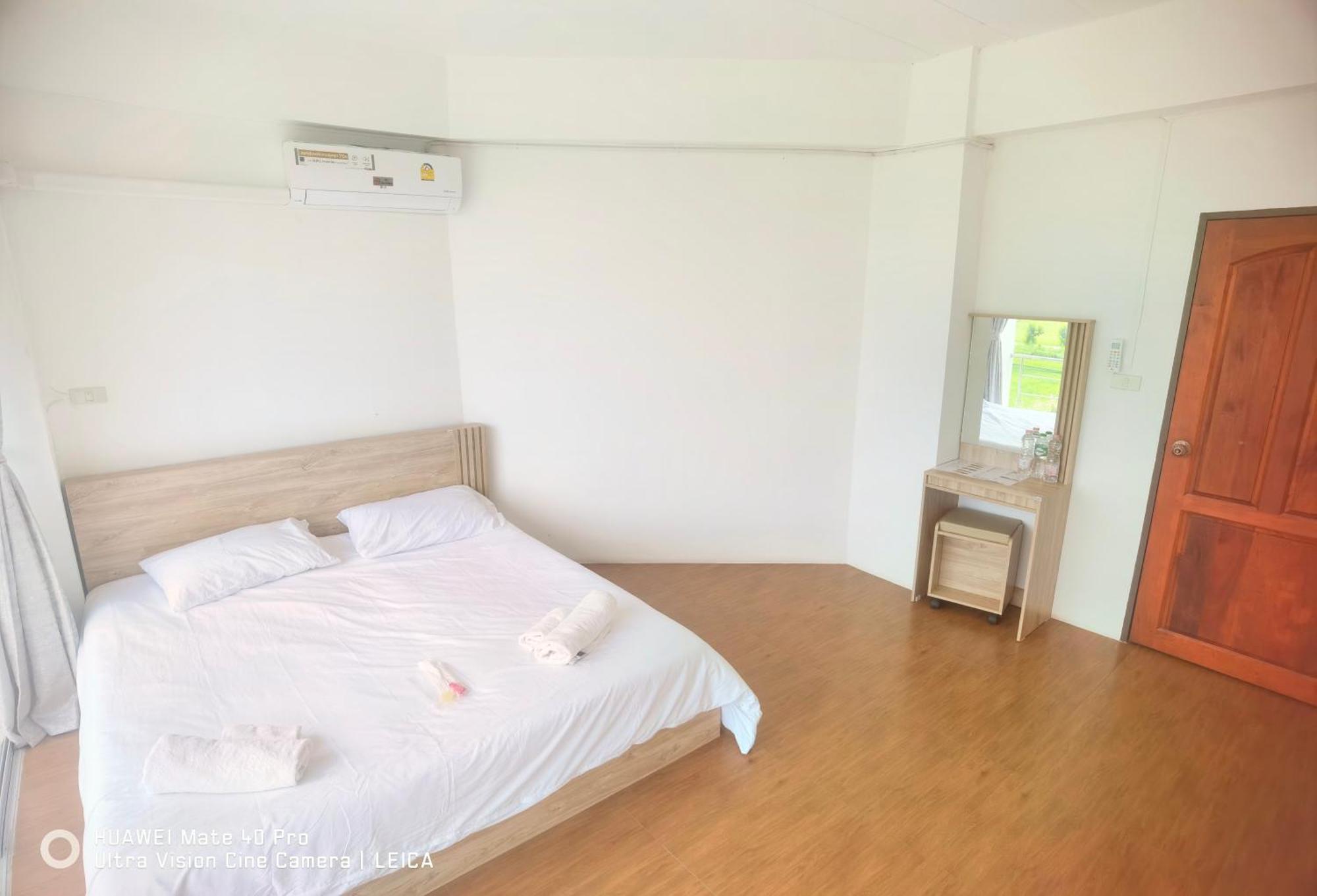 115 Townhouse Ban Khlong Krang Exterior foto